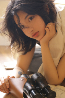 他见春色如许